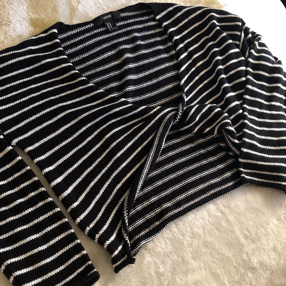 Black and white striped cropped sweater